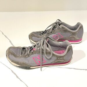 New Balance 442 sneaker purple and grey size 6.5 (EU 37)
